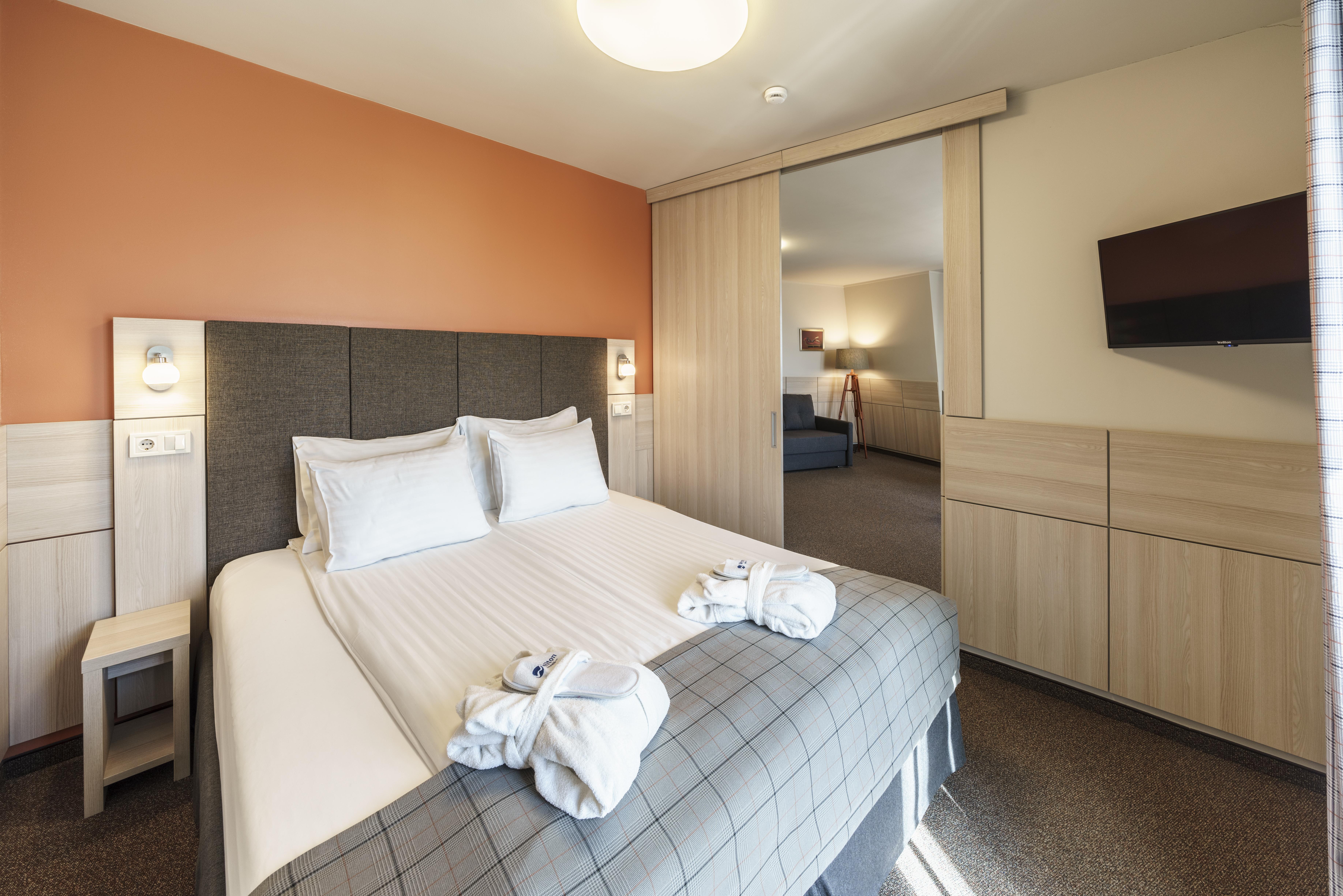 Khách sạn Wellton & 4*